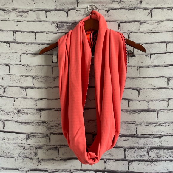 Lululemon Vinyasa Scarf Classic Stripe Light Flare Inkwell - Picture 3 of 8